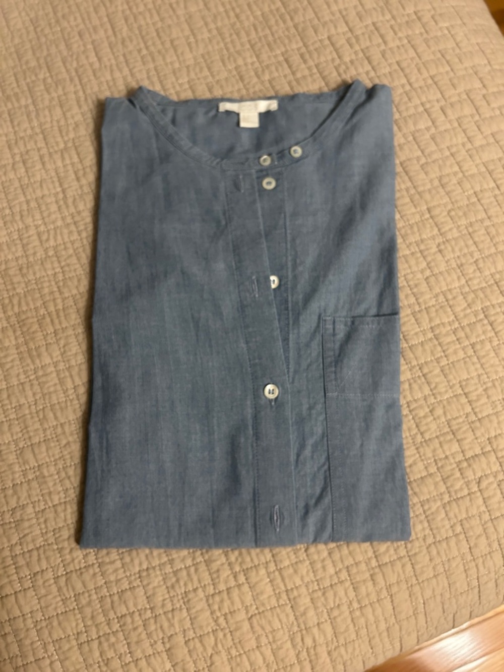 Cos Women’s Blue Button-Front Chambray Shirt